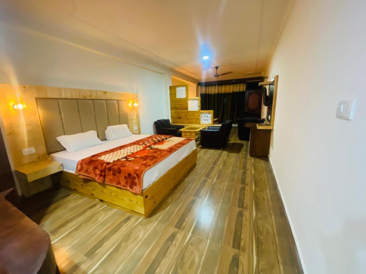 Hotel Hawa Mahal Manāli Eksteriør billede