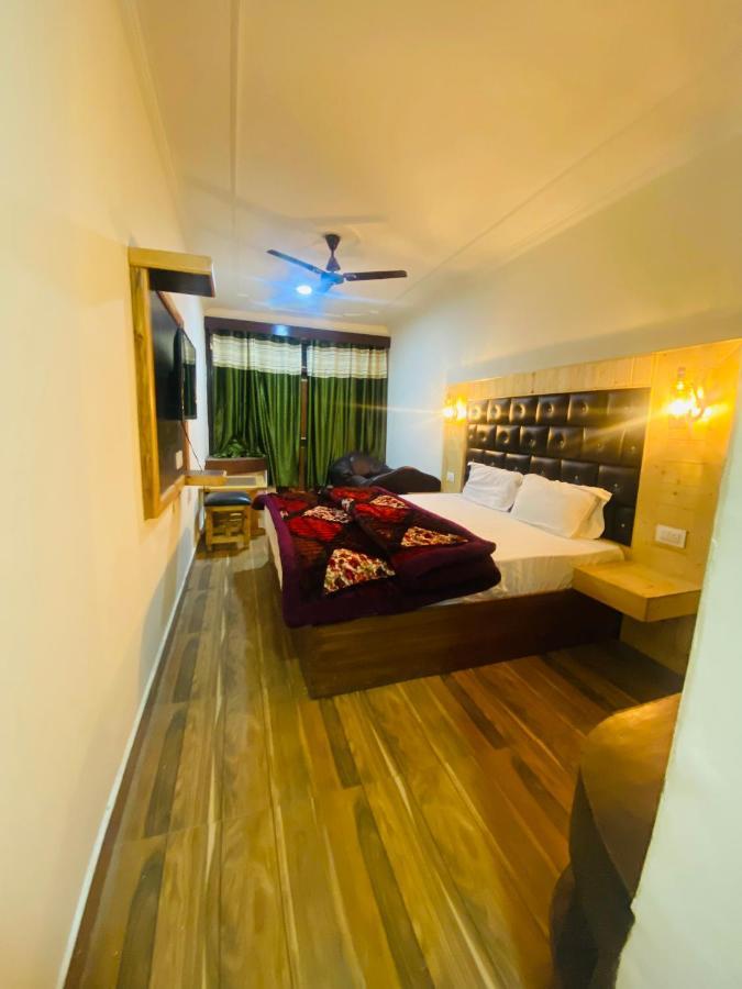 Hotel Hawa Mahal Manāli Eksteriør billede
