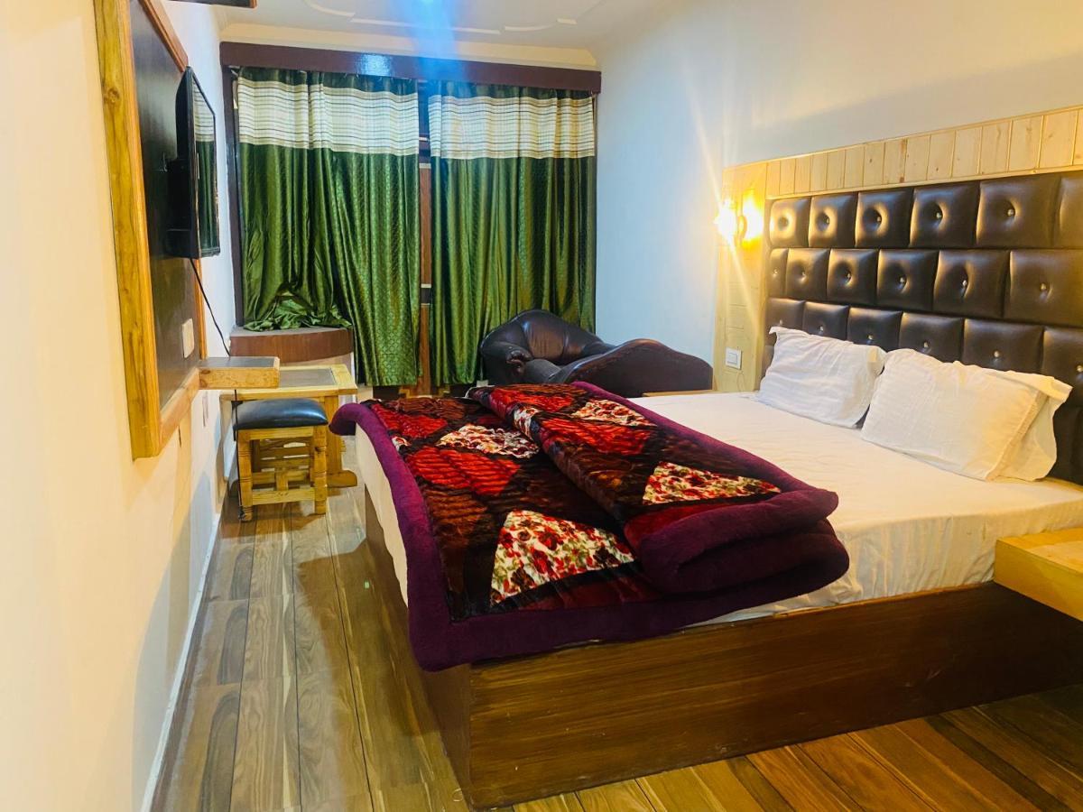 Hotel Hawa Mahal Manāli Eksteriør billede